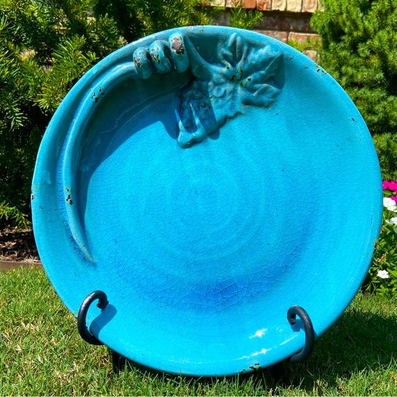 Other - Like New - Turquoise Pottery Platter w/ Grapevine Accent